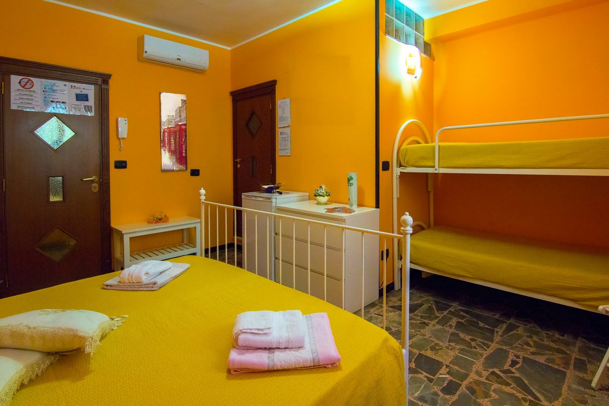 B&B Eraclio Suite Barletta Eksteriør bilde